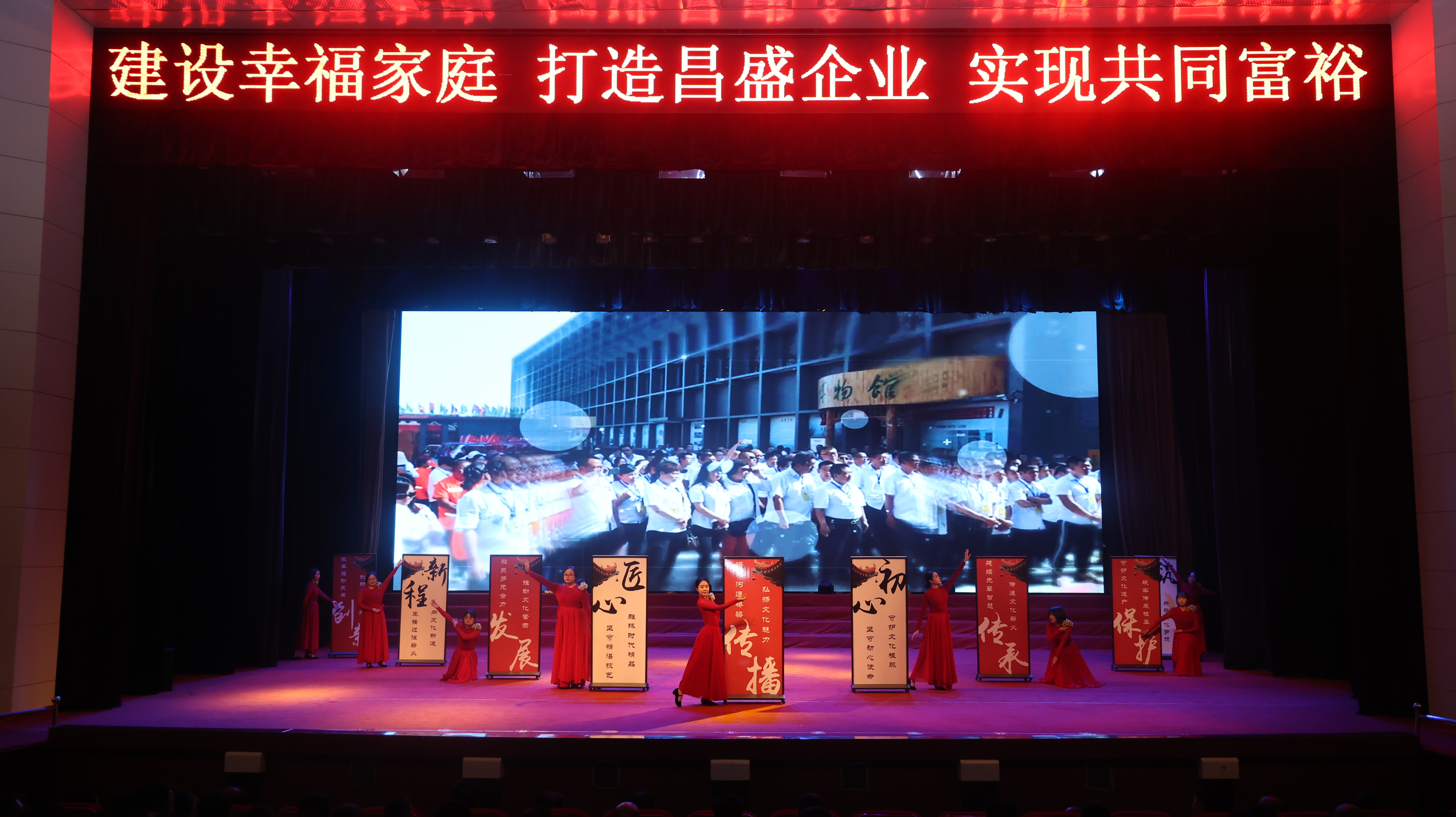 739aa2ddbf0ca06cee254efa6f13c7aa.jpg 739aa2ddbf0ca06cee254efa6f13c7aa.jpg